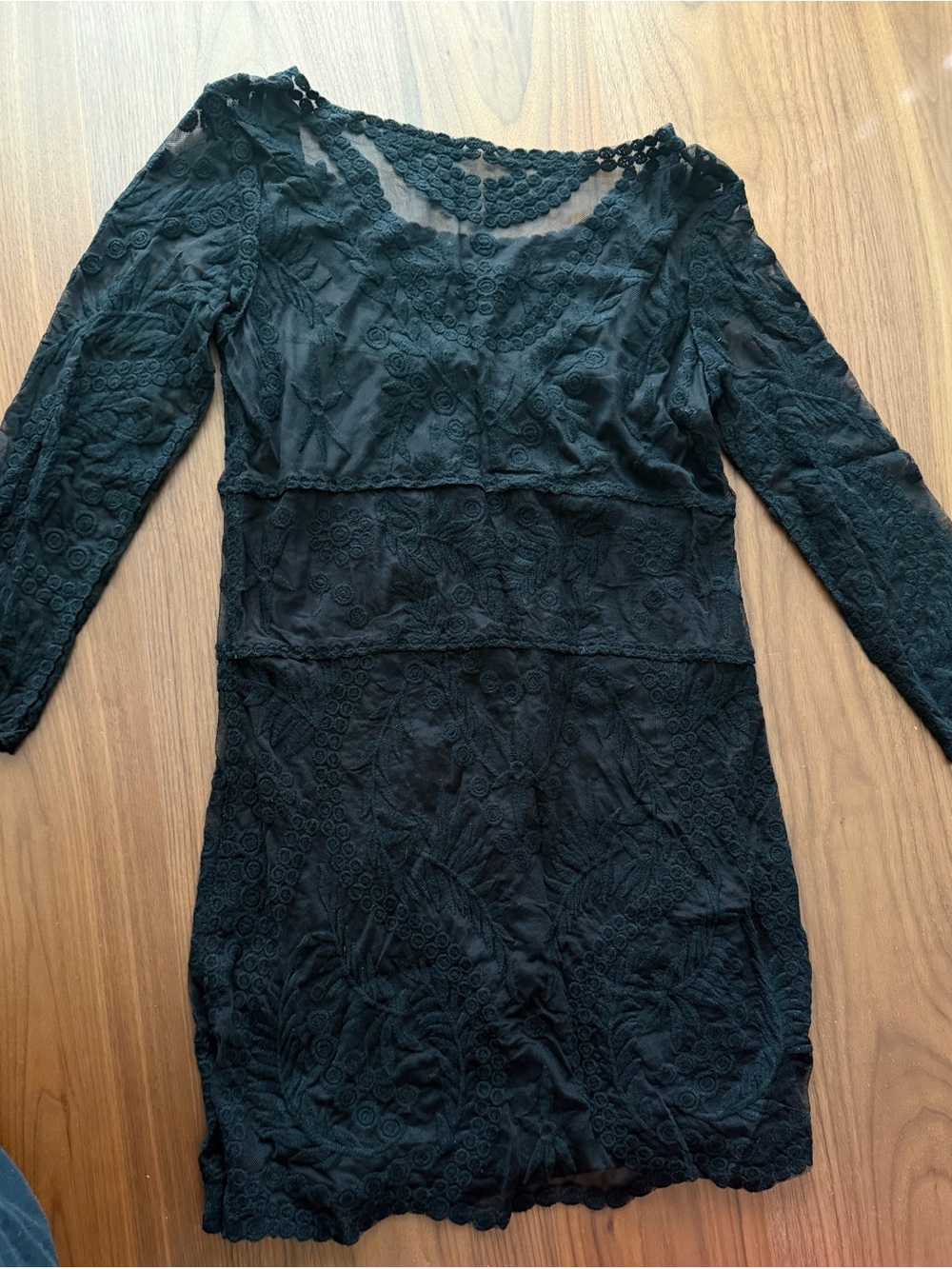 Express women’s black lace dress